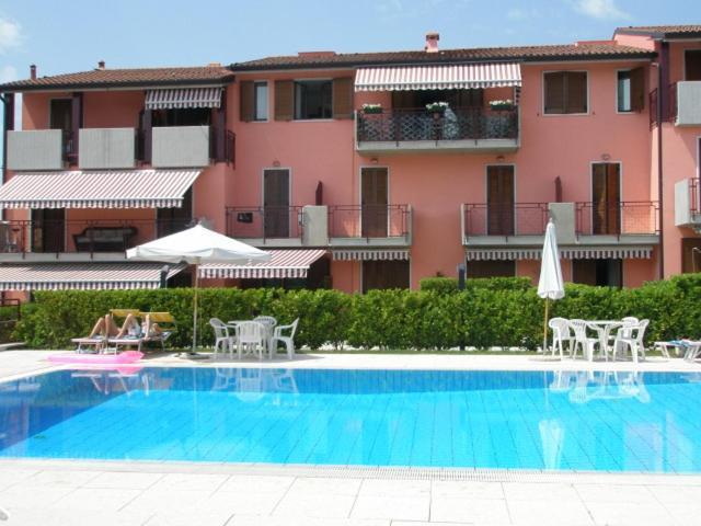 Apartment Mavi Bardolino Bagian luar foto