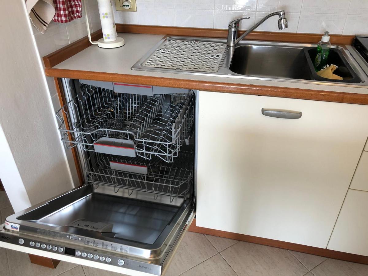 Apartment Mavi Bardolino Bagian luar foto