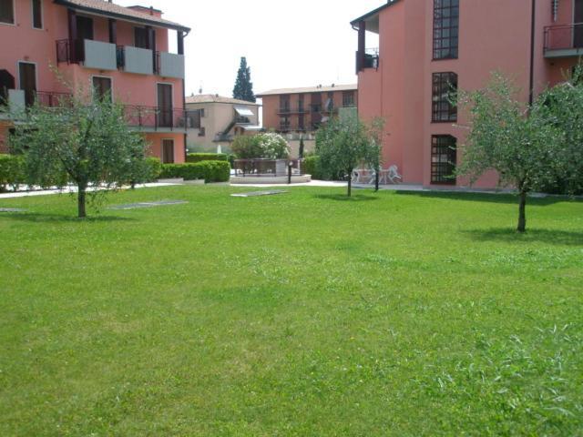 Apartment Mavi Bardolino Bagian luar foto