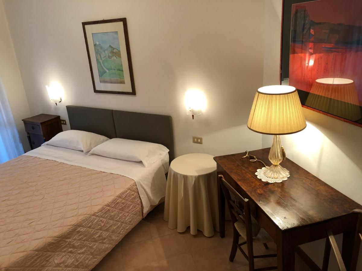 Apartment Mavi Bardolino Bagian luar foto