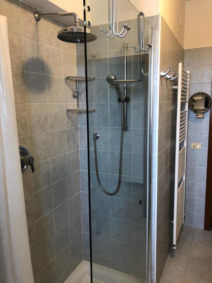 Apartment Mavi Bardolino Bagian luar foto