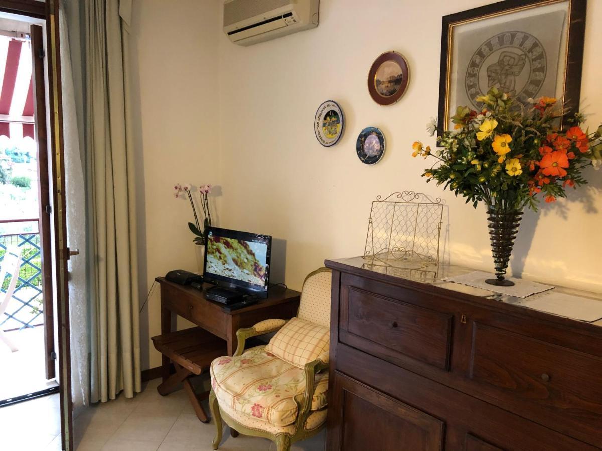 Apartment Mavi Bardolino Bagian luar foto