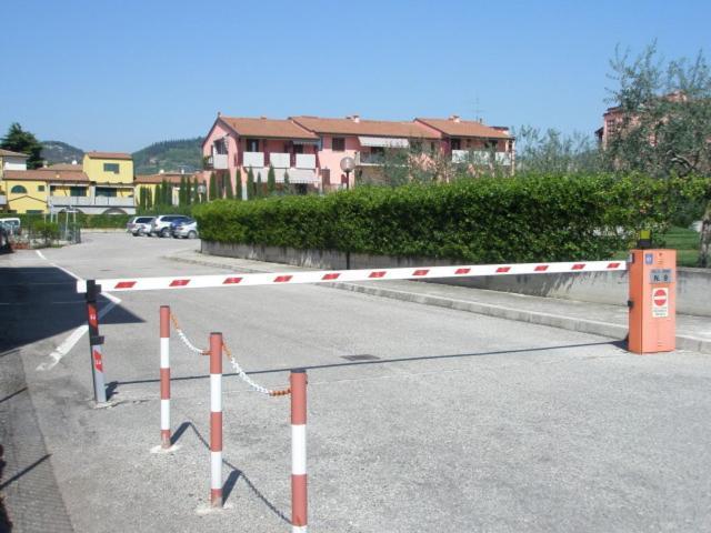 Apartment Mavi Bardolino Bagian luar foto